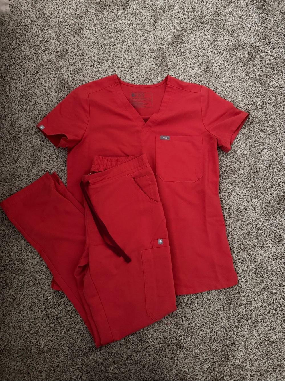 Figs Women's Scrub Set Red
